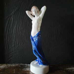 1913 Rosenthal Porcelain Semi-Nude Figurine "After the Bath" Marked K 202